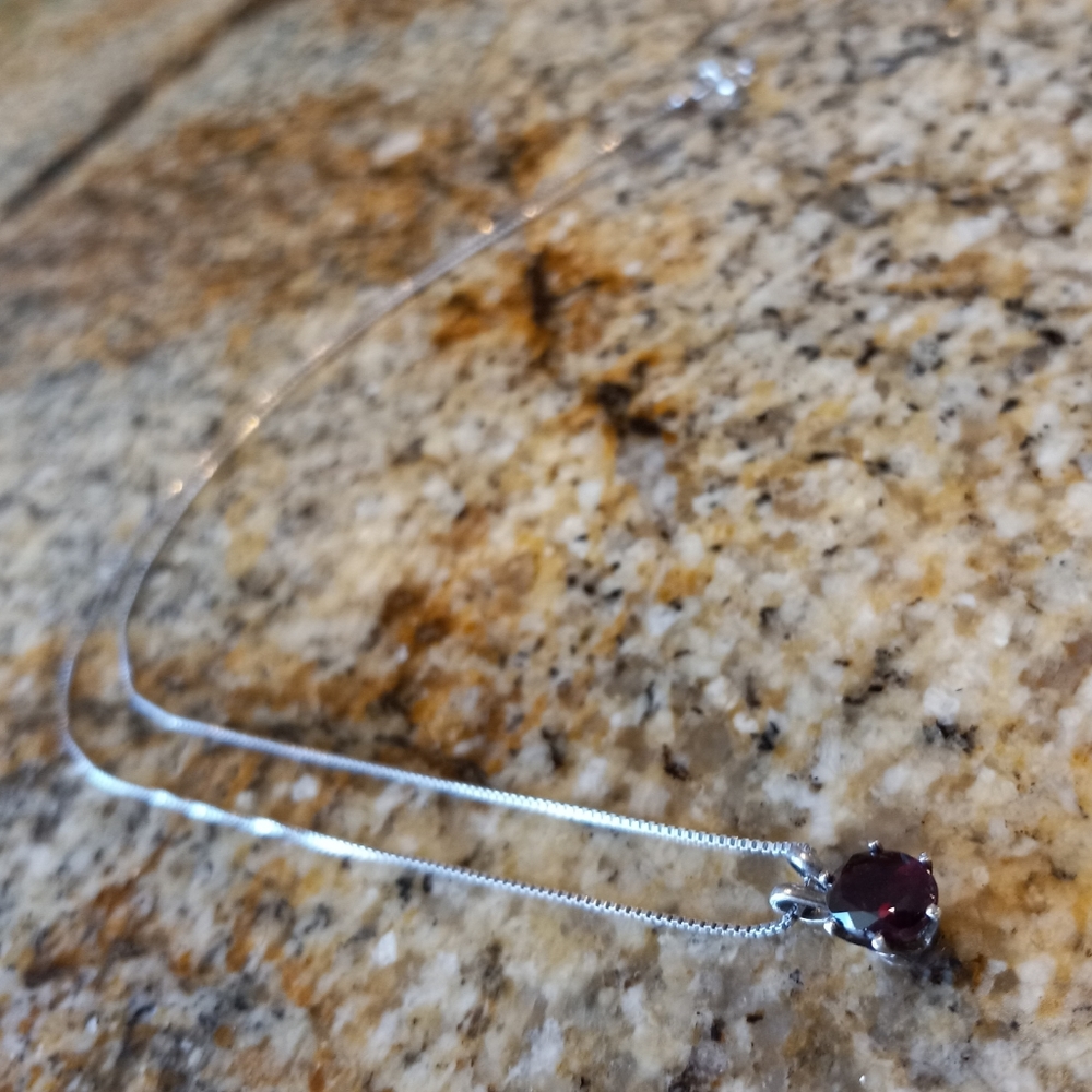 Vintage Sterling Silver Garnet Pendant on 18" Silver Box 925 Chain